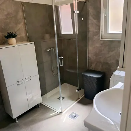 Karla Apartment